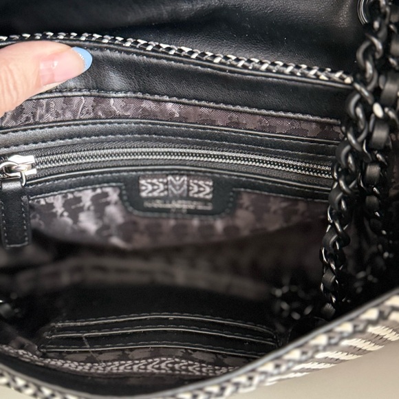 Karl Lagerfeld Graphic Black and White Shoulder Bag - Picture 2 of 2